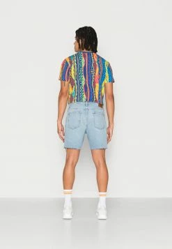 Abercrombie & Fitch VINTAGE STRETCH - Denim Shorts - Light Wash -Abercrombie & Fitch Shop 6da27cdcaec845498eab1f9c8ff1519b