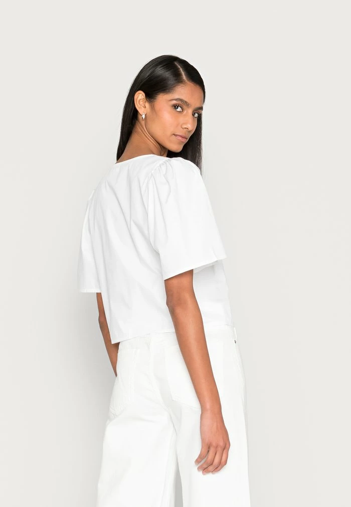 Abercrombie & Fitch EASY TIE FRONT POPLINFASHION - Print T-shirt - White 3 Abercrombie & Fitch EASY TIE FRONT POPLINFASHION - Print T-shirt - White - Image 3