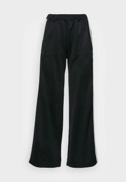 Abercrombie & Fitch LNY TRICOT WIDE LEG - Tracksuit Bottoms - Black -Abercrombie & Fitch Shop 6e83976f42334a629577919de1d38a9d