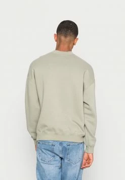 Abercrombie & Fitch Sweatshirt - Grey -Abercrombie & Fitch Shop 6f70e4e8ac3e4aa1a700f3477e92ac5b