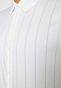 Abercrombie & Fitch PERFORMANCE - Formal Shirt - Grey -Abercrombie & Fitch Shop 724d4f32a40d4e88ba5274ec0ea2c9c5