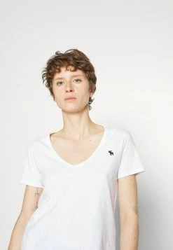 Abercrombie & Fitch VNECK 5 PACK - Basic T-shirt - Light Blue/dark Blue/white/black/wheat -Abercrombie & Fitch Shop 76dfba3263004d88814c7244eb56895d