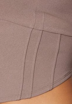 Abercrombie & Fitch Long Sleeved Top - Deep Taupe -Abercrombie & Fitch Shop 774abd8d88ea4e31b92e7be30b1dd7e6