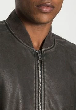 Abercrombie & Fitch DISTRESSED - Faux Leather Jacket - Black -Abercrombie & Fitch Shop 7a014296d87c4f51984d978bfa7aef42