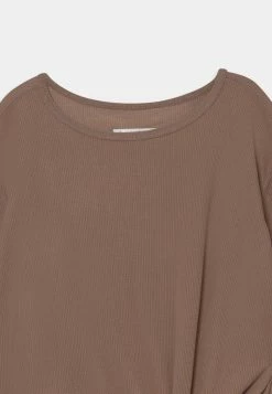 Abercrombie & Fitch TEE MOOST HAVE - Long Sleeved Top - Ginger Snap 5 Abercrombie & Fitch TEE MOOST HAVE - Long Sleeved Top - Ginger Snap -Abercrombie & Fitch Shop 7b2616cb6681481aa5eebda2a7dc5267