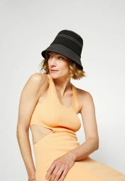 Abercrombie & Fitch SIDE CUTOUT MIDI - Jumper Dress - Orange Solid -Abercrombie & Fitch Shop 7da493171e6f41a3b9fca5866213a1bb