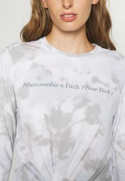 Abercrombie & Fitch LONG SLEEVE KNOTTED LOGO TEE - Long Sleeved Top - Light Blue Wash -Abercrombie & Fitch Shop 7dfd5f39a67a4ff8b7e2781a763ea901