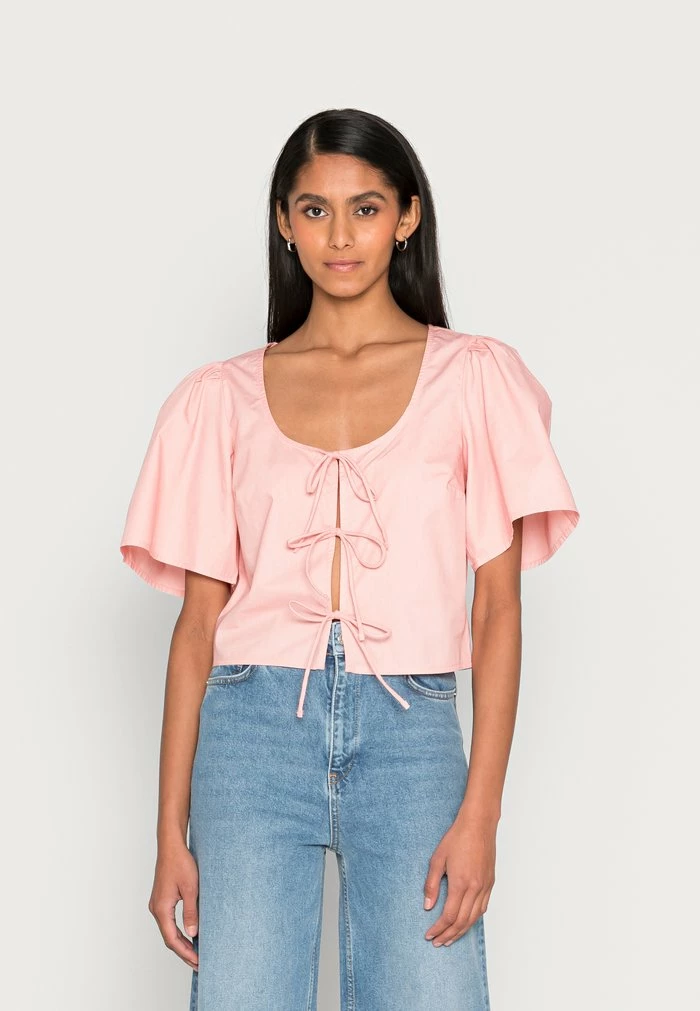 Abercrombie & Fitch EASY TIE FRONT POPLINFASHION - Print T-shirt - Winsome Orchid 1 Abercrombie & Fitch EASY TIE FRONT POPLINFASHION - Print T-shirt - Winsome Orchid