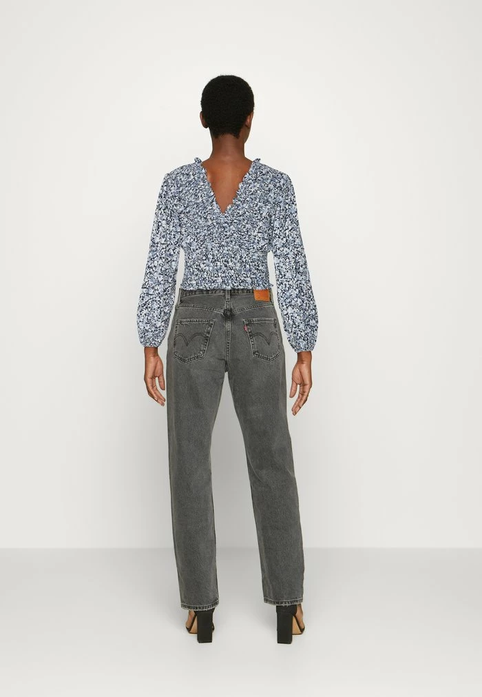 Abercrombie & Fitch SMOCKED NECK SLIM - Blouse - White/blue 3 Abercrombie & Fitch SMOCKED NECK SLIM - Blouse - White/blue - Image 3