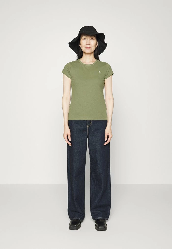 Abercrombie & Fitch CREW MULTI 3 PACK - Basic T-shirt - Oil Green/lobster Bisque/white 1 Abercrombie & Fitch CREW MULTI 3 PACK - Basic T-shirt - Oil Green/lobster Bisque/white