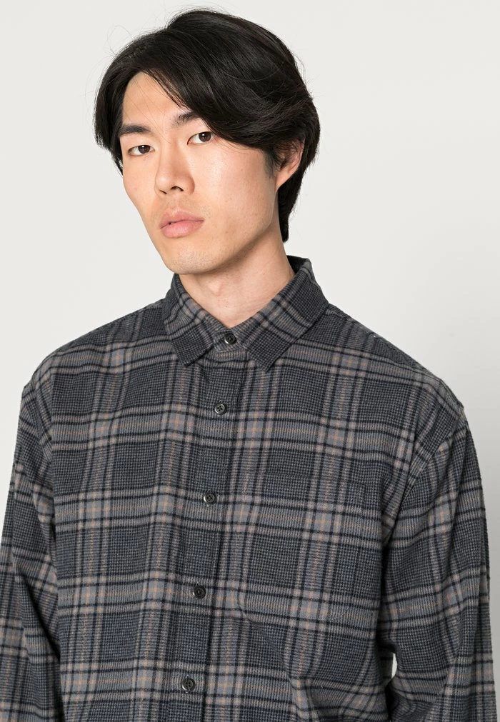 Abercrombie & Fitch RELAXED CORE - Shirt - Black Plaid 5 Abercrombie & Fitch RELAXED CORE - Shirt - Black Plaid - Image 5
