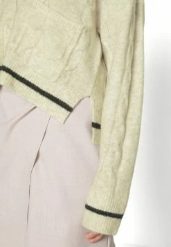 Abercrombie & Fitch FLUFFY TIPPED CARDI - Cardigan - Jet Stream -Abercrombie & Fitch Shop 98eb0b2ed3d44a1b99fb9c1b5275232e