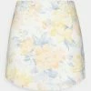 Abercrombie & Fitch RESORT CURVED HEM - Mini Skirt - White Grounded