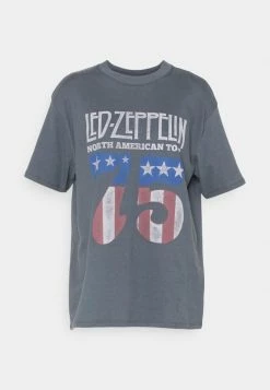 Abercrombie & Fitch AMERICANA LED SEPPLIN - Print T-shirt - Black -Abercrombie & Fitch Shop 9d4e4041e4904070a92dd94f1e2541f8