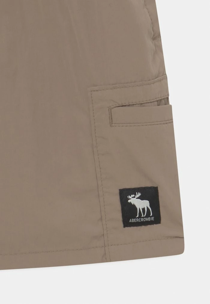 Abercrombie & Fitch UTILITY HYBRID - Shorts - Khaki 3 Abercrombie & Fitch UTILITY HYBRID - Shorts - Khaki - Image 3