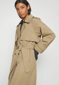 Abercrombie & Fitch LONG ANORAK - Trenchcoat - Tigers Eye -Abercrombie & Fitch Shop a881ba3f954047f1b087ac3b425d211b