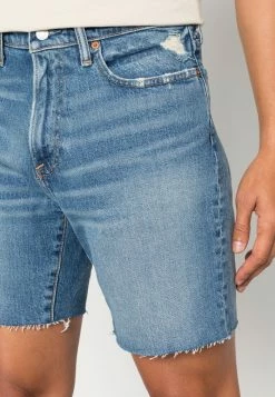 Abercrombie & Fitch VINTAGE STRETCH - Denim Shorts - Medium Wash -Abercrombie & Fitch Shop a9c501c9f37f4ddbab7c32fcca39a24e