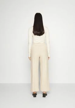 Abercrombie & Fitch PULL ON WIDE LEG - Trousers - Cement -Abercrombie & Fitch Shop ac993f43a3d2423a82fbf1f9ead9ce93