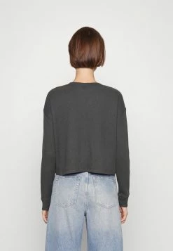 Abercrombie & Fitch WAFFLE CROPPED TEE - Sweatshirt - Dark Grey -Abercrombie & Fitch Shop b38b6a1570e9404eb7da53c323c6a07c