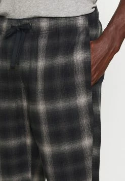 Abercrombie & Fitch HOLIDAY SLEEP JOGGER - Pyjama Bottoms - Dark Grey -Abercrombie & Fitch Shop b420822f41e44d399172ec7645c49ccf