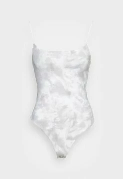 Abercrombie & Fitch BARE CAMI - Body - Neutral Wash Effect -Abercrombie & Fitch Shop b6b974404e484fb89b25d8326f3322c0