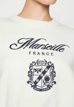 Abercrombie & Fitch MINI SUNDAY CREW - Sweatshirt - Cloud Dancer -Abercrombie & Fitch Shop c04af47795f248fc9be085e7274f4fc9