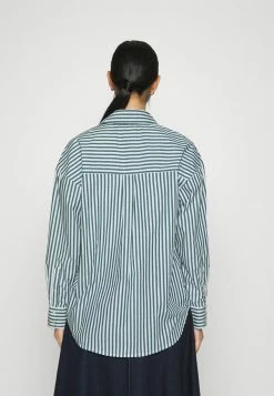 Abercrombie & Fitch Button-down Blouse - Green -Abercrombie & Fitch Shop c3a68807d4b04e6baec9451bb55b5a81