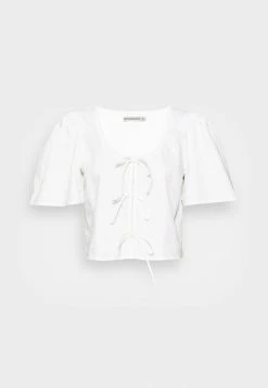 Abercrombie & Fitch EASY TIE FRONT POPLINFASHION - Print T-shirt - White 8 Abercrombie & Fitch EASY TIE FRONT POPLINFASHION - Print T-shirt - White -Abercrombie & Fitch Shop c4771957ddfe46e896db1e0b27df128c