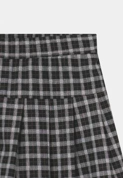 Abercrombie & Fitch MINI SKIRT - Mini Skirt - Black -Abercrombie & Fitch Shop c59aba993d854112be95c13bc19887ac