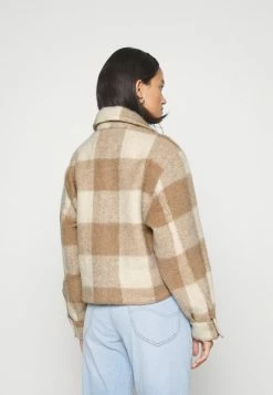 Abercrombie & Fitch NEW CROP COZY SHACKET - Bomber Jacket - Rust Plaid -Abercrombie & Fitch Shop c8001425e66e4a8fb80f91485f0be2b6