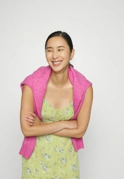 Abercrombie & Fitch BUTTON THROUGH SLIM MIDI - Maxi Dress - Green -Abercrombie & Fitch Shop ccc52c38e9b0462e9a7b0458bc81e433