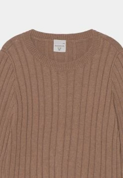 Abercrombie & Fitch SLIM CREWNECK - Jumper - Tan -Abercrombie & Fitch Shop d2320430ce2349dabaf80aa46b9f2982