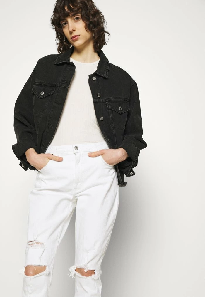 Abercrombie & Fitch DESTROY CURVE LOVE DUPE - Slim Fit Jeans - White 4 Abercrombie & Fitch DESTROY CURVE LOVE DUPE - Slim Fit Jeans - White - Image 4