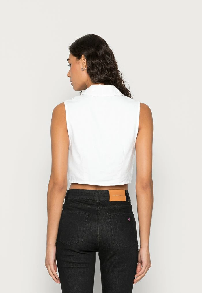 Abercrombie & Fitch BARE TIE FRONT - Top - Brilliant White 3 Abercrombie & Fitch BARE TIE FRONT - Top - Brilliant White - Image 3