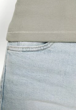 Abercrombie & Fitch BARE - Top - Green -Abercrombie & Fitch Shop d7848927cf054b52809e2d8849ccd548