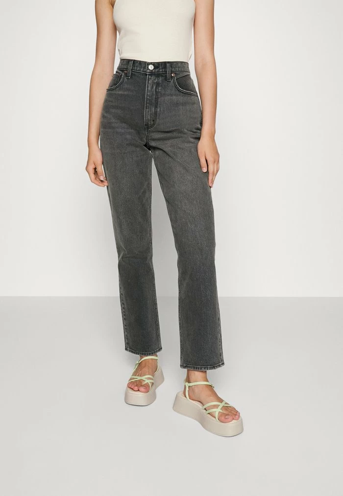 Abercrombie & Fitch CURVY 90S STRAIGHT - Straight Leg Jeans - Black 1 Abercrombie & Fitch CURVY 90S STRAIGHT - Straight Leg Jeans - Black