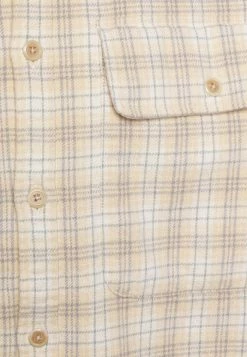 Abercrombie & Fitch WEBEX CHUNK - Shirt - Cream Plaid -Abercrombie & Fitch Shop de7595a7437243e68b3ba9464ab072c7