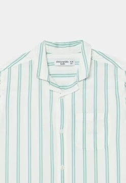 Abercrombie & Fitch TROPICAL RESORT - Shirt - White/green -Abercrombie & Fitch Shop e03c4850d0484a918b5f8a0147ecaecc