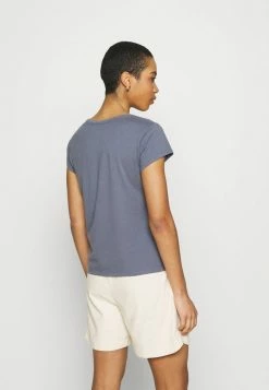 Abercrombie & Fitch LONG LIFE 3 PACK - Print T-shirt - White/blue/pink 13 Abercrombie & Fitch LONG LIFE 3 PACK - Print T-shirt - White/blue/pink -Abercrombie & Fitch Shop e137c415741a46988b05c1de3bc23770