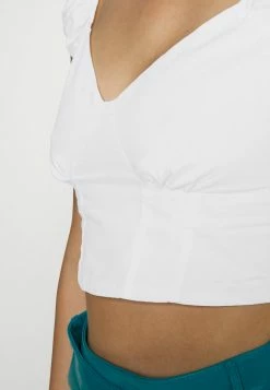 Abercrombie & Fitch CORSET DETAIL FASHION - Blouse - Brilliant White -Abercrombie & Fitch Shop e2d2bf490a1a4f6695c66d5a2b980c62