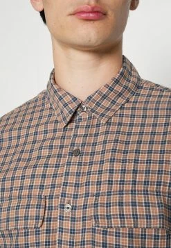 Abercrombie & Fitch LIGHTWEIGHT UNISEX - Button-down Blouse - Burgundy Check -Abercrombie & Fitch Shop e7bca20f7454425d9fdcc899fc143d1f