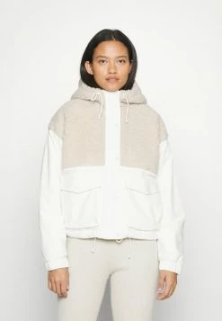 Abercrombie & Fitch WINTER TRAVELER - Summer Jacket - Light Cream/tan