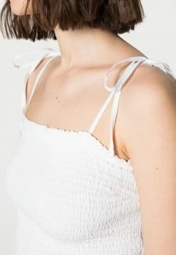 Abercrombie & Fitch TIE FRONT BABYDOLL CAMII - Top - White -Abercrombie & Fitch Shop ebb603147b1a4a6c8a43971ac67c7050