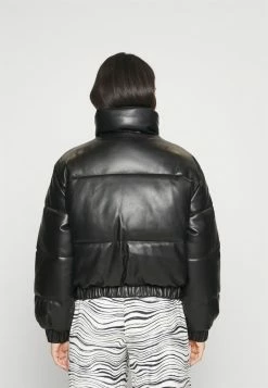 Abercrombie & Fitch POPPER PUFFER - Winter Jacket - Black -Abercrombie & Fitch Shop ec326a48f24f48aa8b907786f643772f