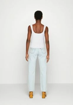 Abercrombie & Fitch ANGLED NECK TANK - Top - White 7 Abercrombie & Fitch ANGLED NECK TANK - Top - White -Abercrombie & Fitch Shop ece40269f4754f27a3725d9bb56d7ca5