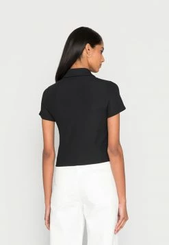 Abercrombie & Fitch Basic T-shirt - Black -Abercrombie & Fitch Shop ef768f12d1a3404ca8b3487ebc460275