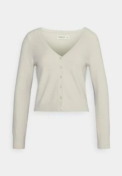 Abercrombie & Fitch SLIM FUZZY SHORT CARDI CHAIN - Cardigan - Cream -Abercrombie & Fitch Shop f486681964644d0f96ad5c1f99530685