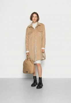 Abercrombie & Fitch Shop -Abercrombie & Fitch Shop f746d63a4e5d4ed2912f47ad008dfdaa