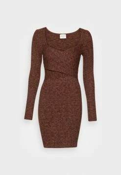 Abercrombie & Fitch WRAP FRONT MINI - Jumper Dress - Puce Spacedye