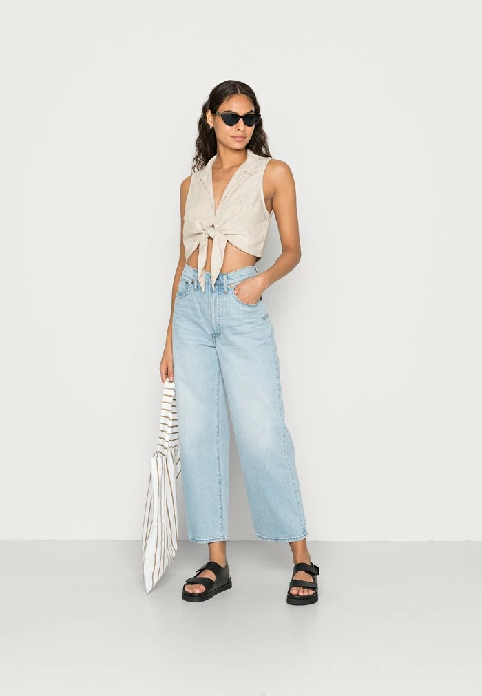 Abercrombie & Fitch BARE TIE FRONT - Top - Flax 2 Abercrombie & Fitch BARE TIE FRONT - Top - Flax - Image 2